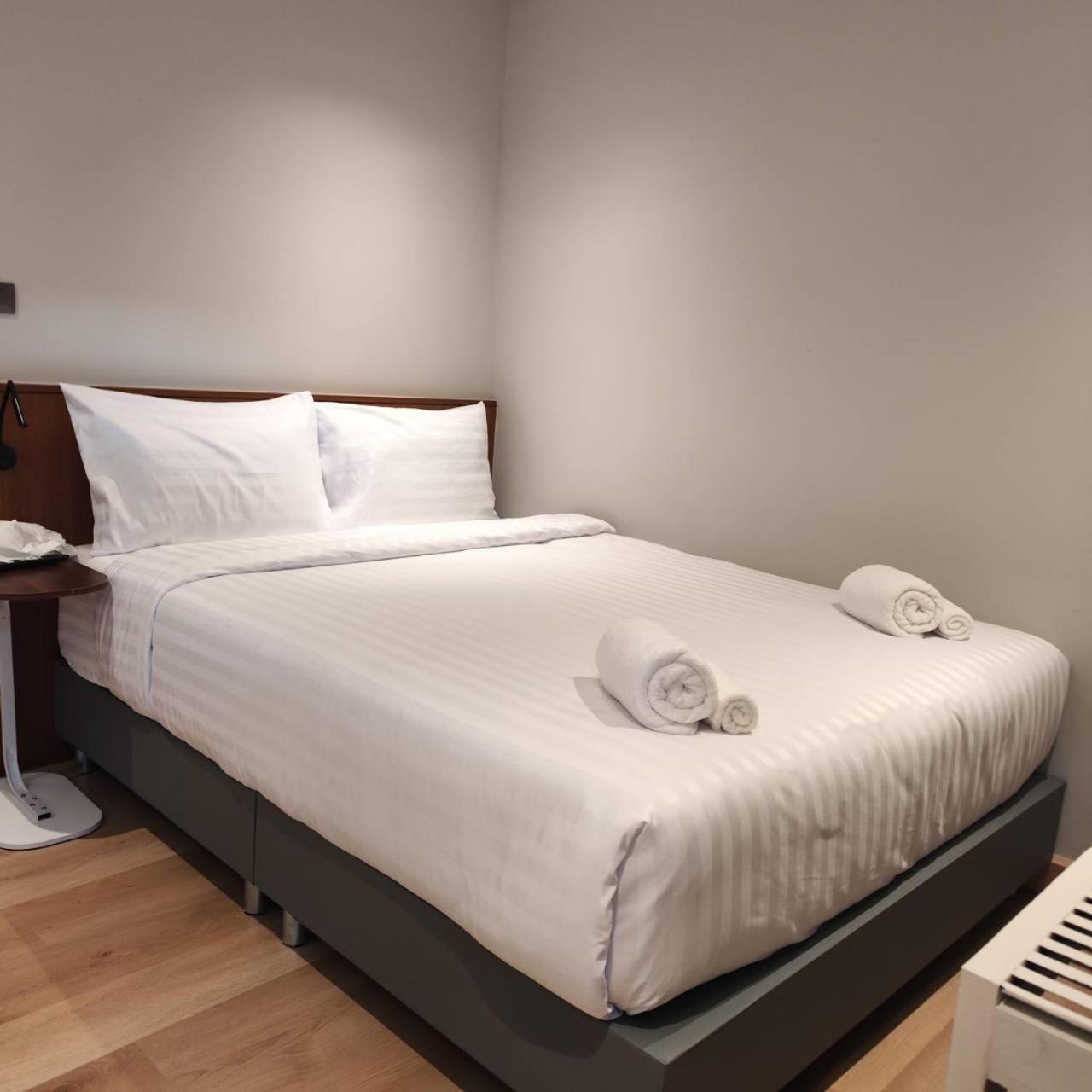 Rooms At Number60 Khaosan Bangkok Exterior photo